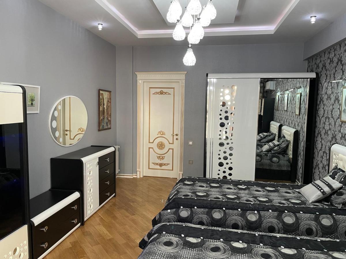 Park Azure Louvre Apartment Baku Zewnętrze zdjęcie