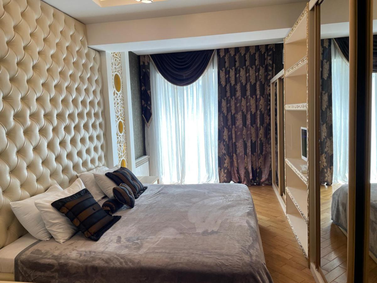 Park Azure Louvre Apartment Baku Zewnętrze zdjęcie