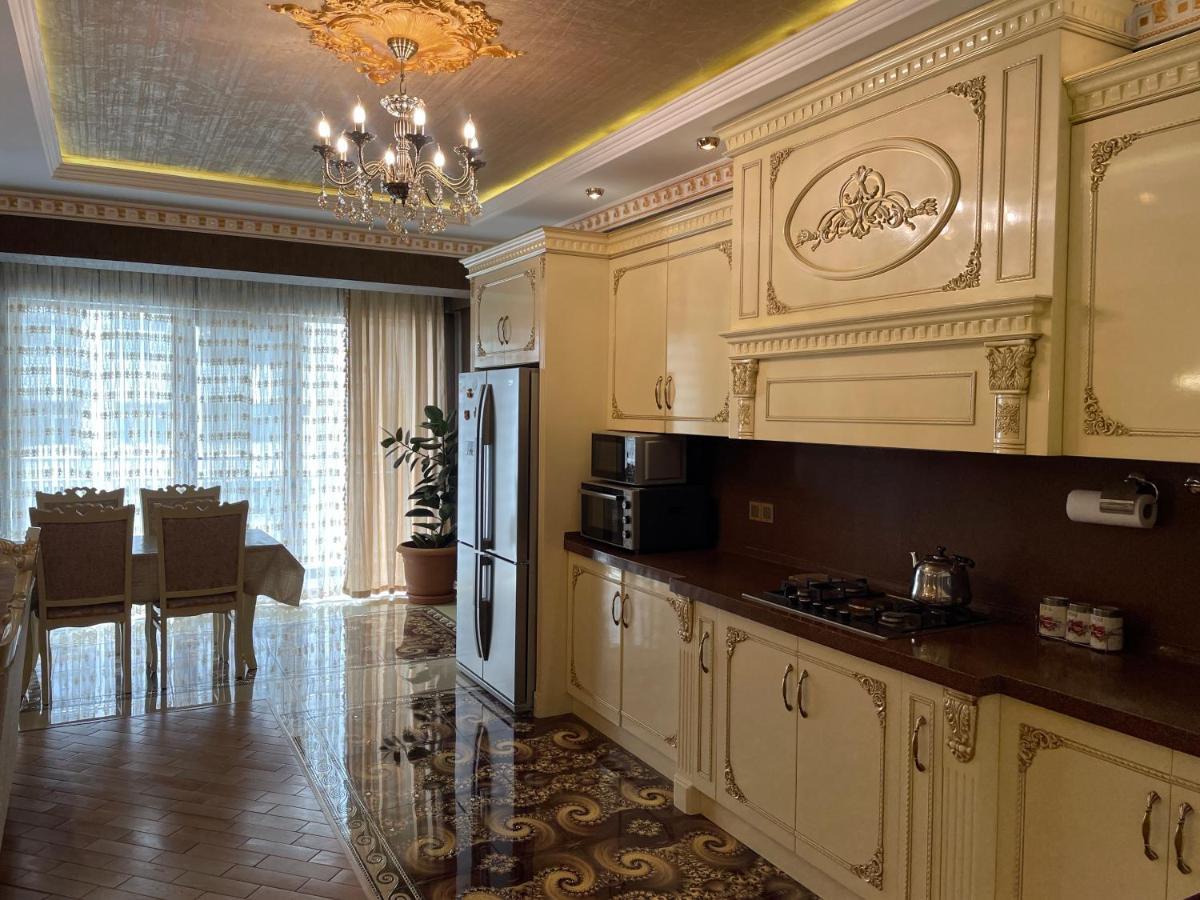 Park Azure Louvre Apartment Baku Zewnętrze zdjęcie
